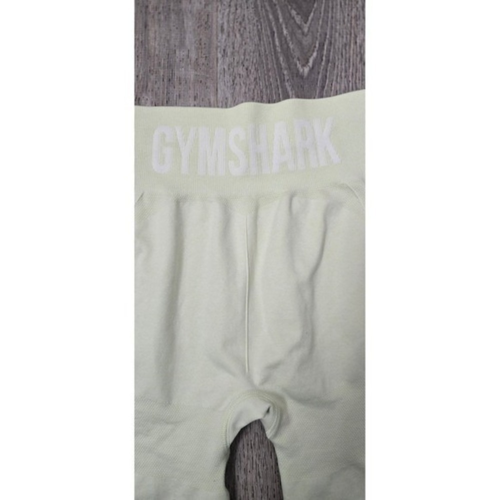 GYMSHARK‎ Flex Cycling Shorts, Size Medium Logo High Waisted - Picture 8 of 9